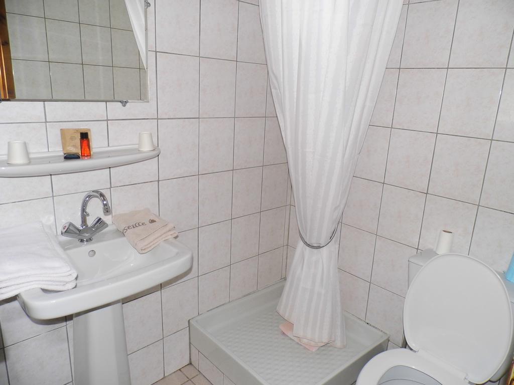 Hotel Des Touristes Pierrefitte-Nestalas Buitenkant foto