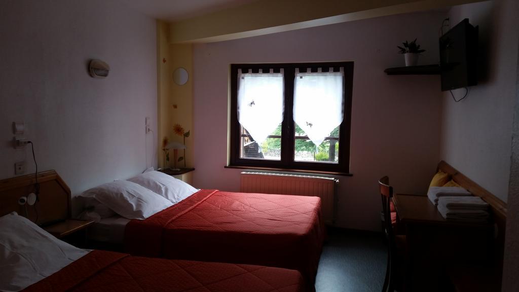 Hotel Des Touristes Pierrefitte-Nestalas Buitenkant foto